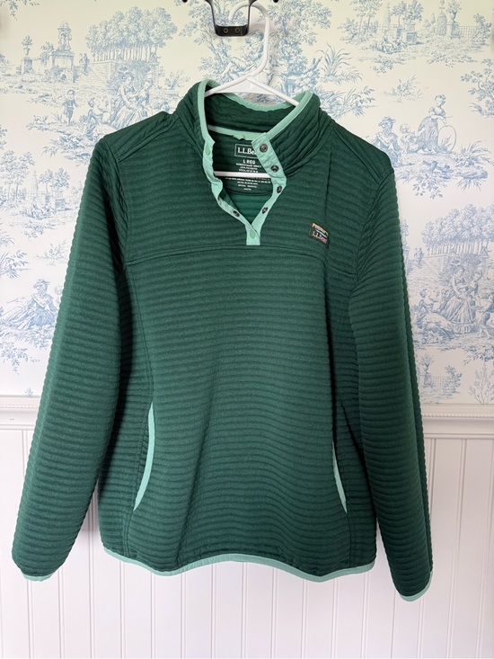 L.L. Bean Sweaters - L.L. Bean Dark Green Quilted Pullover with Mint Trim